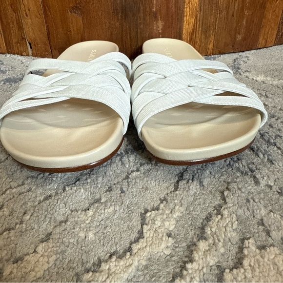 Rothy’s  Crossover Woven SEASHELL Fringe Slide Sandals Size 9.5 - Picture 3 of 8